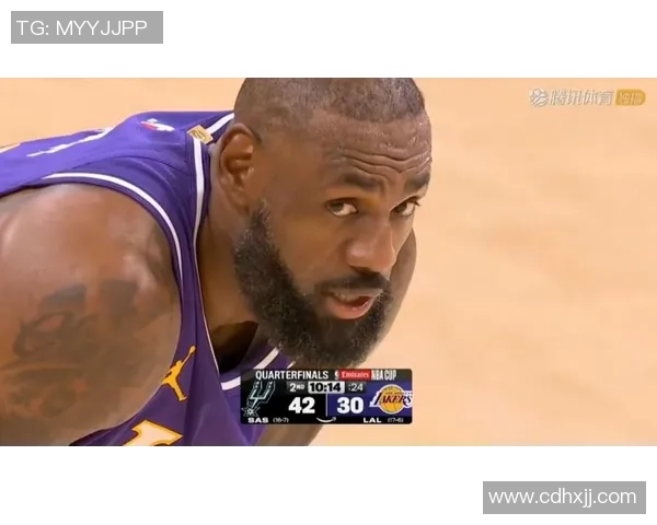 詹姆斯在热火与湖人对决中展现王者风范引发球迷热议